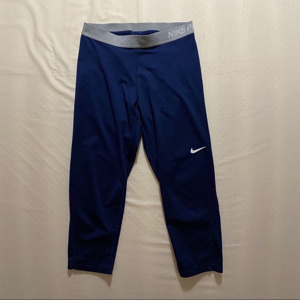 nike pro capri leggings
